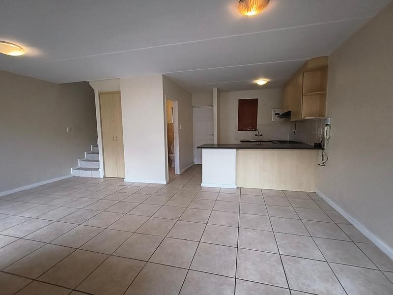 To Let 2 Bedroom Property for Rent in Parklands Western Cape